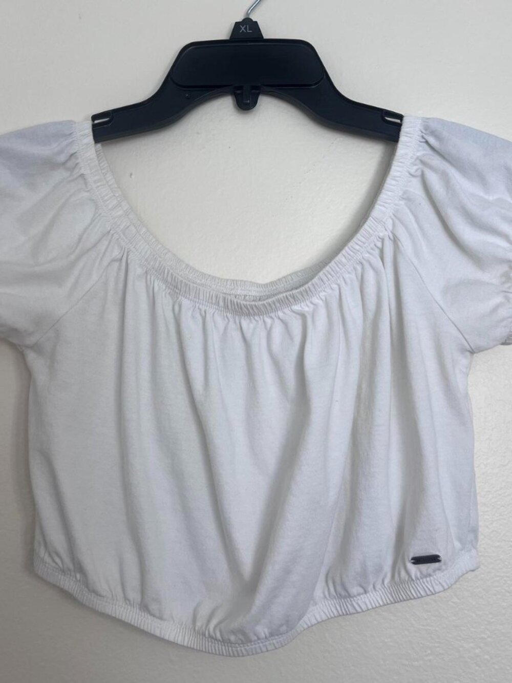 Hollister Women's Medium Off the Shoulder White Crop Top